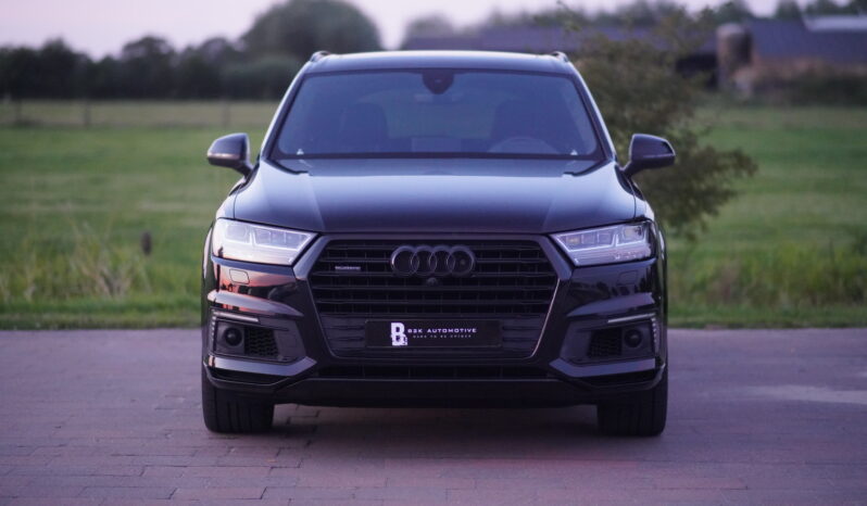 
								Audi Q7 3.0 TDI e-tron quattro sport full									