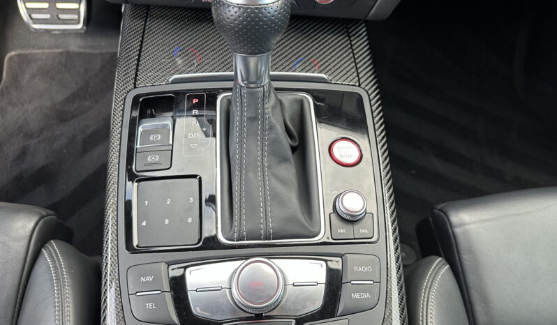 
								Audi RS6 Avant 4.0 TFSI quattro full									
