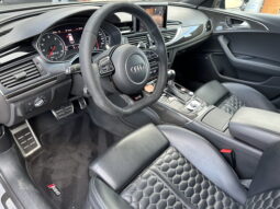 
										Audi RS6 Avant 4.0 TFSI quattro full									