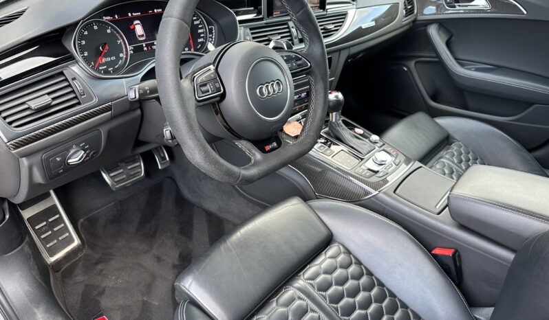 
								Audi RS6 Avant 4.0 TFSI quattro full									