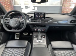 
										Audi RS6 Avant 4.0 TFSI quattro full									
